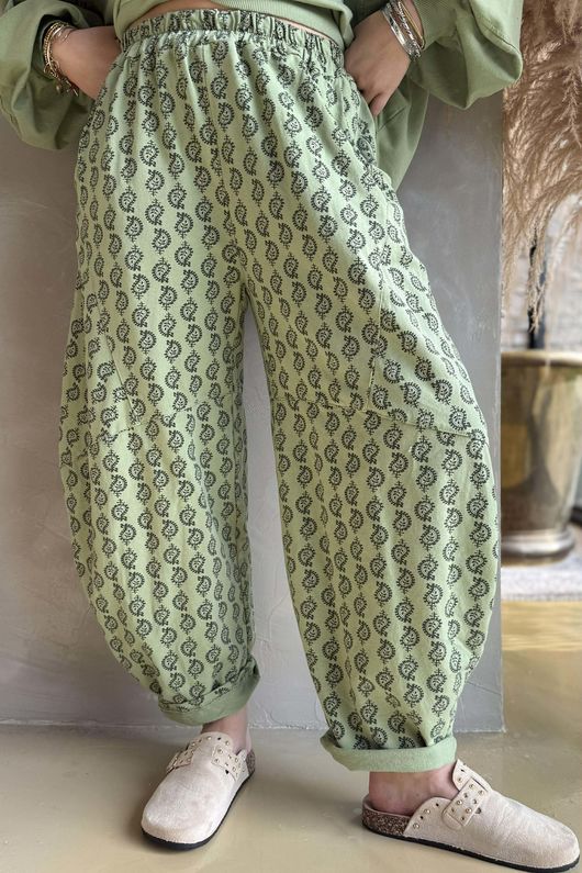 Indira Classic Barrel Pant Matcha & Moss